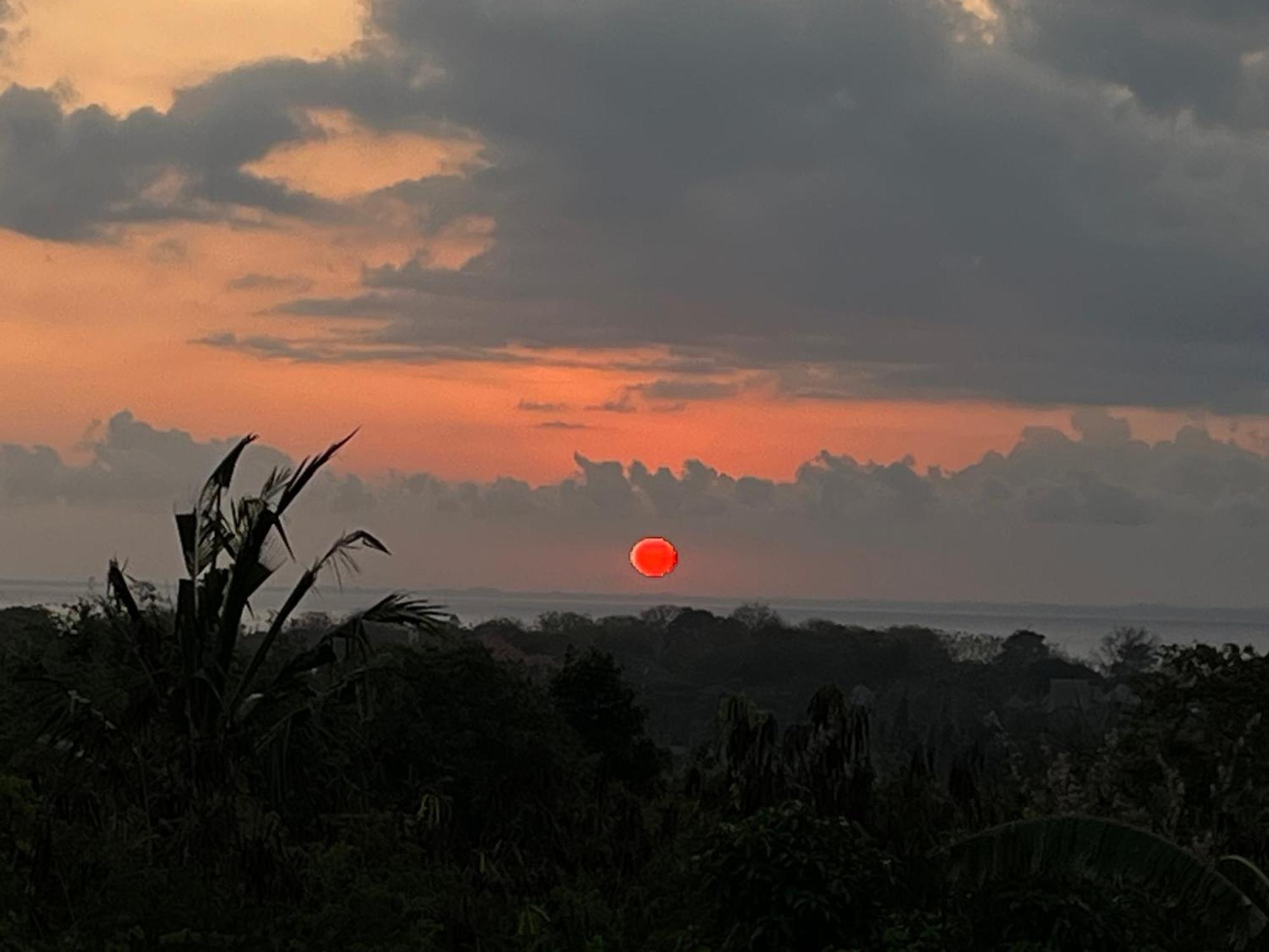 Sunset Hill Lembongan酒店 外观 照片